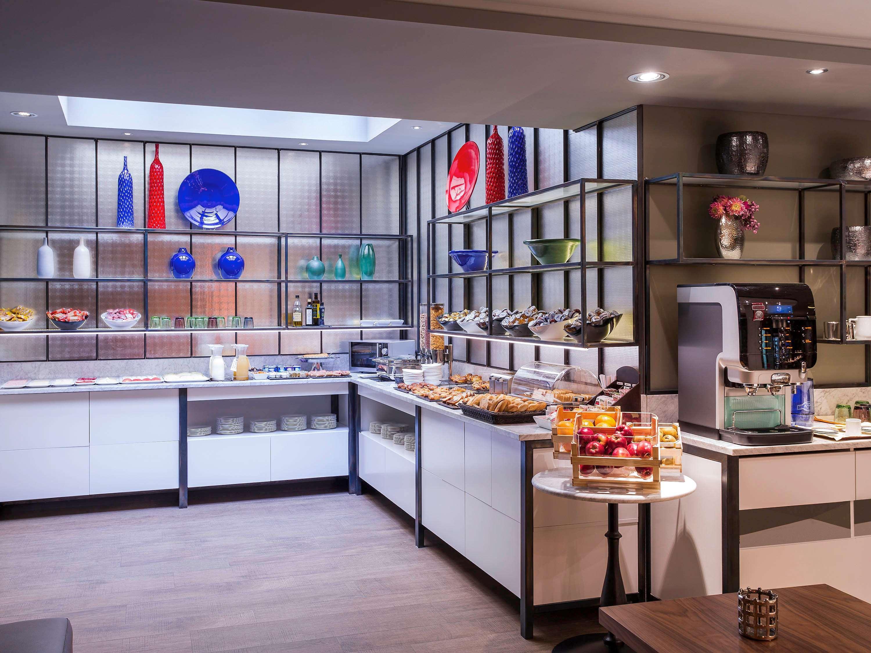 Mercure Madrid Centro Екстериор снимка